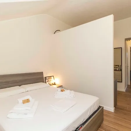 Apartment Porta Susa Comfy - W/ Balcony Turin