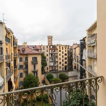 Porta Susa Comfy - W/ Balcony Apartment Turin